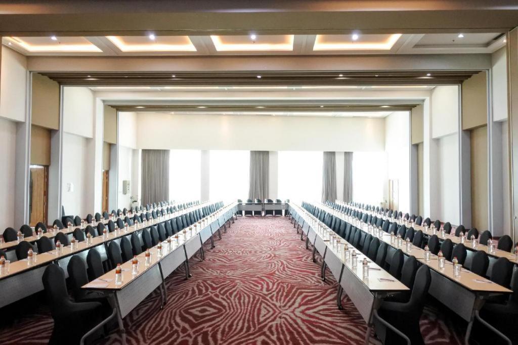 Fox Lite Hotel Metro Indah - Bandung Zewnętrze zdjęcie