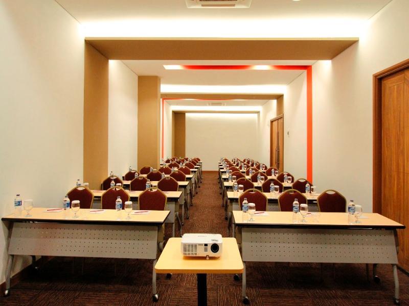 Fox Lite Hotel Metro Indah - Bandung Zewnętrze zdjęcie