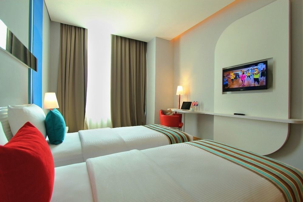 Fox Lite Hotel Metro Indah - Bandung Zewnętrze zdjęcie