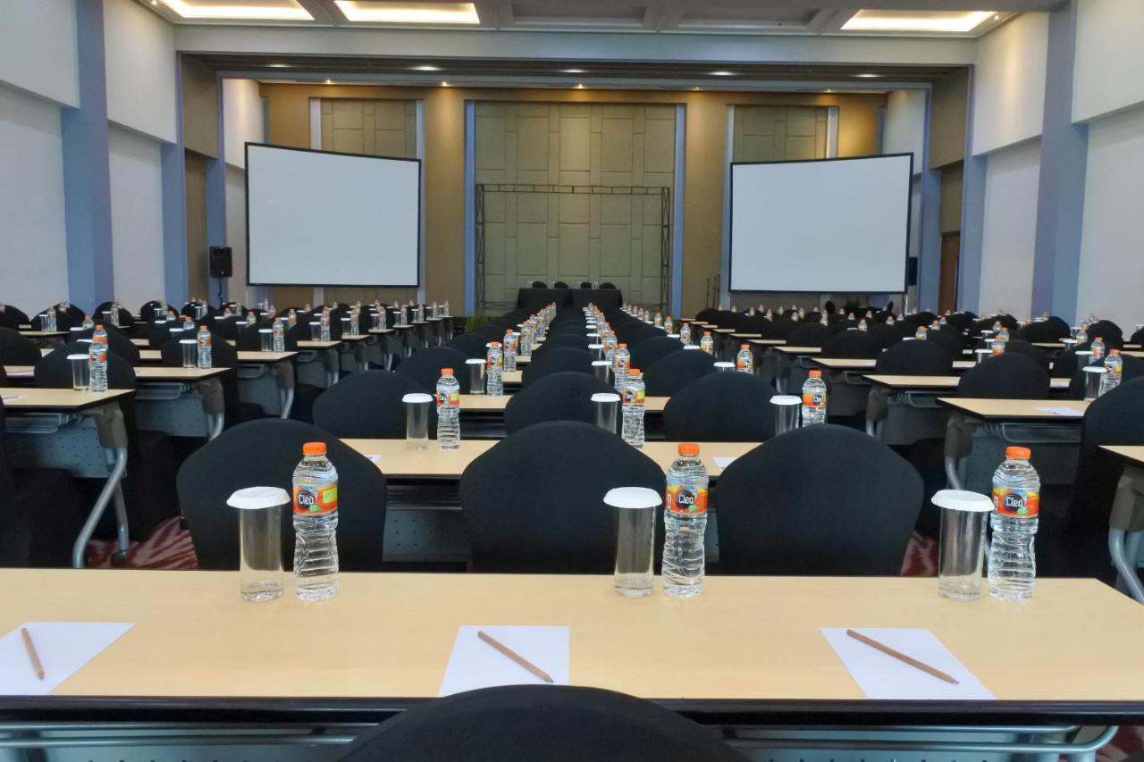 Fox Lite Hotel Metro Indah - Bandung Zewnętrze zdjęcie