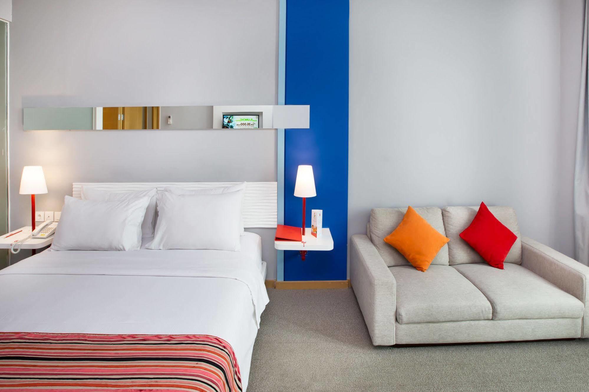 Fox Lite Hotel Metro Indah - Bandung Zewnętrze zdjęcie
